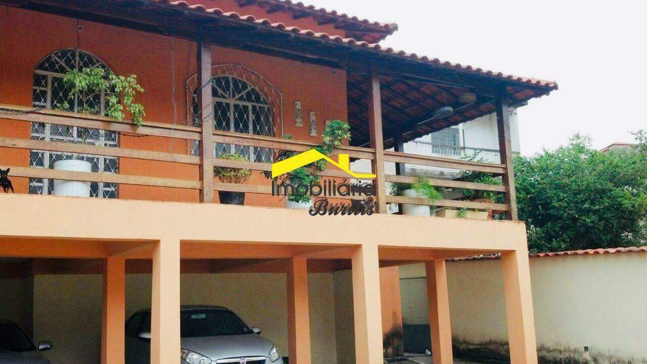 Casa à venda no Palmeiras: 